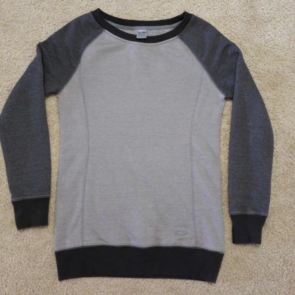 Sweatshirt Duo - Picture 2 of 5